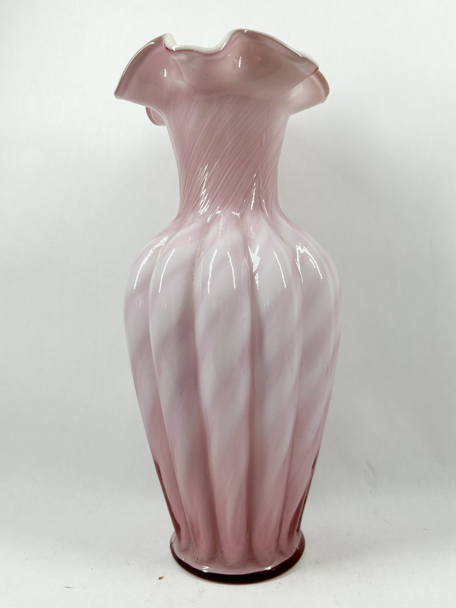 FENTON PINK CASED GLASS RUFFLED VASE, 20TH CENTURY (1 of 2)