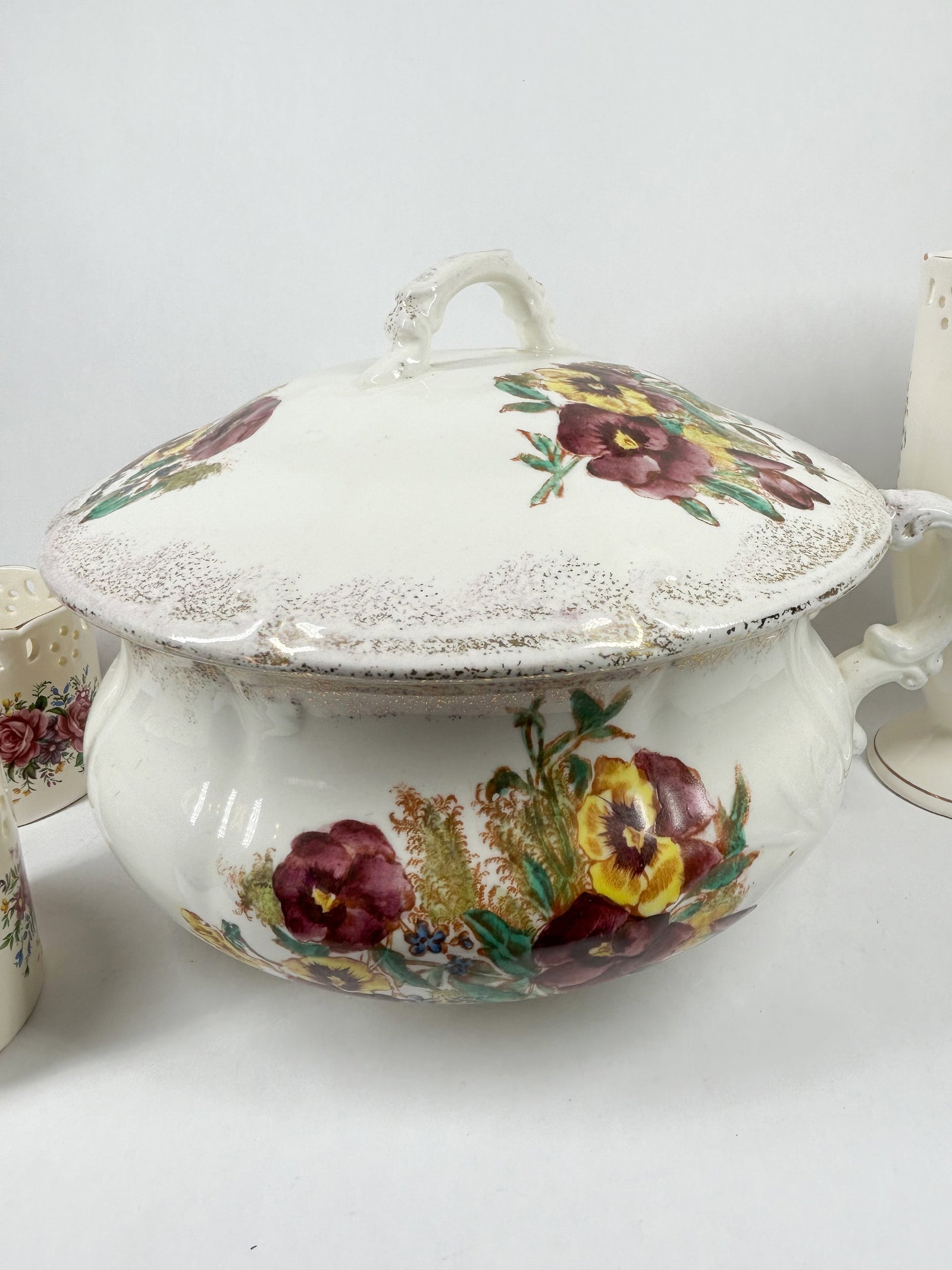 BAUM BROS. CERAMIC FLORAL COMMODE SET - 2