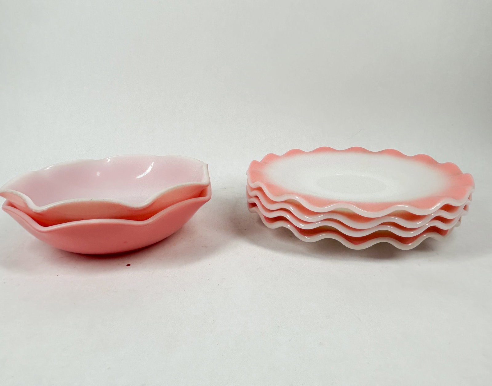 HAZEL ATLAS RUFFLED TABLEWARE - 2