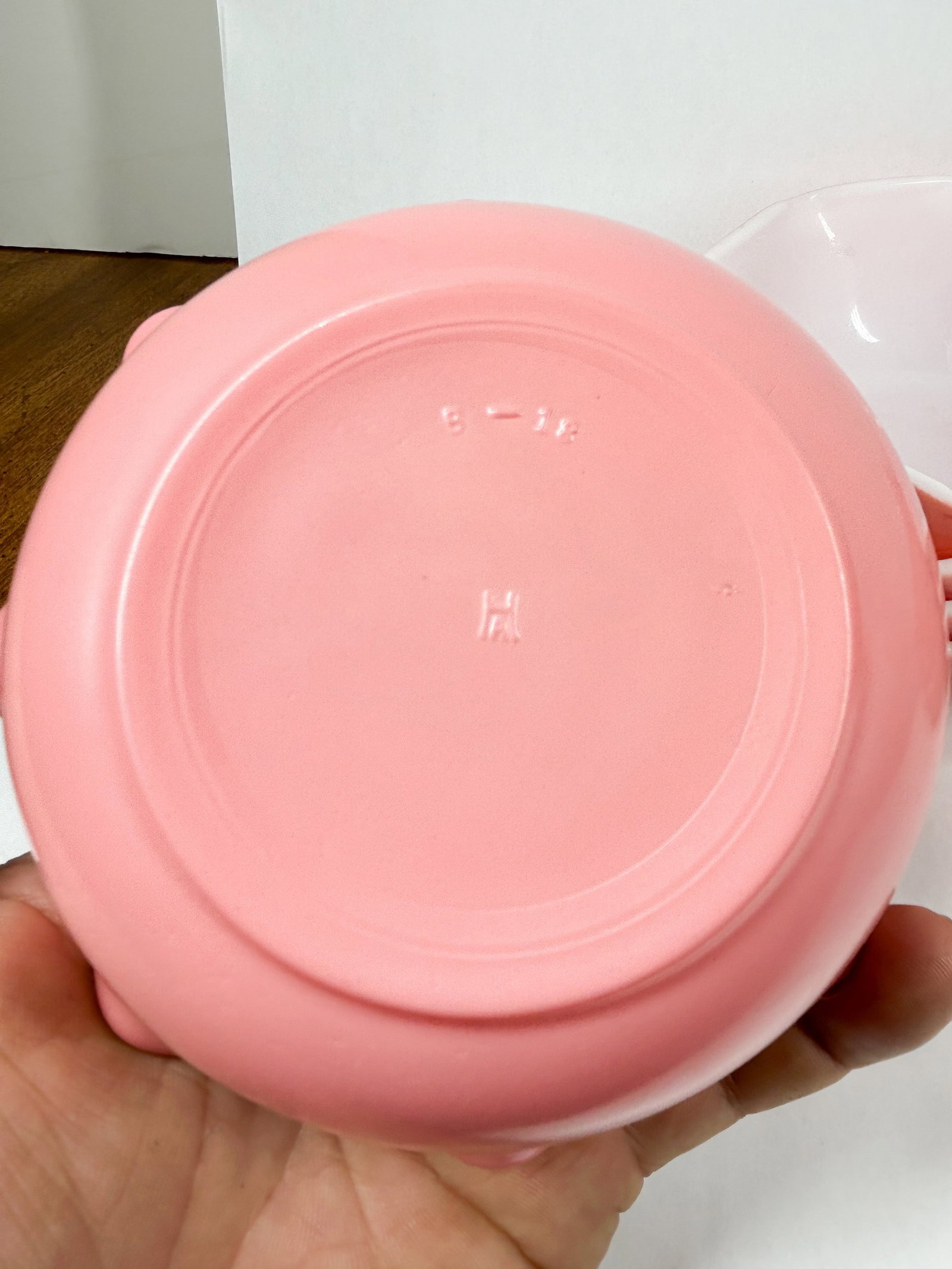 HAZEL ATLAS RUFFLED TABLEWARE - 4