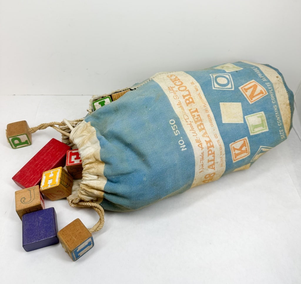 HALSAM WOOD ALPHABET BLOCKS, C.1960 (1 of 3)