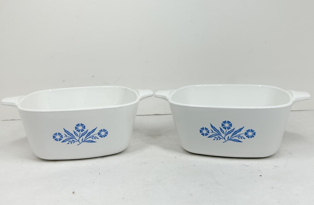 CORNING WARE CORNFLOWER GLASS CASSEROLES, VINTAGE (1 of 2)