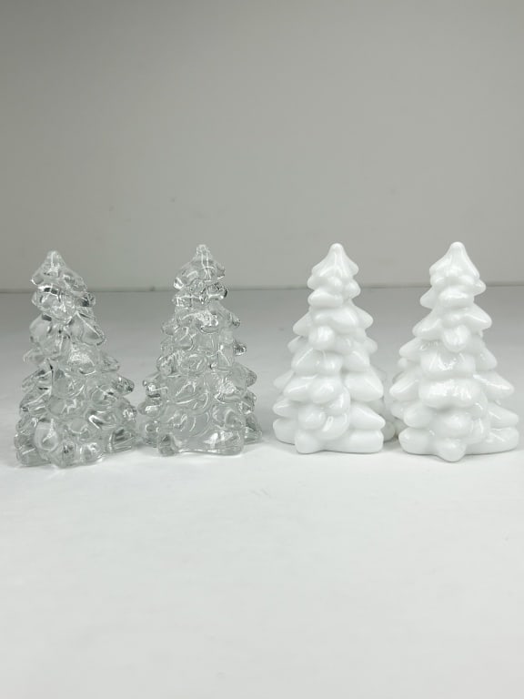 MOSSER (4) WHITE/CLEAR CHRISTMAS TREES (1 of 1)