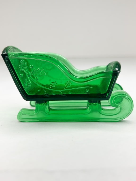 MOSSER GREEN GLASS SLEIGH (1 of 5)