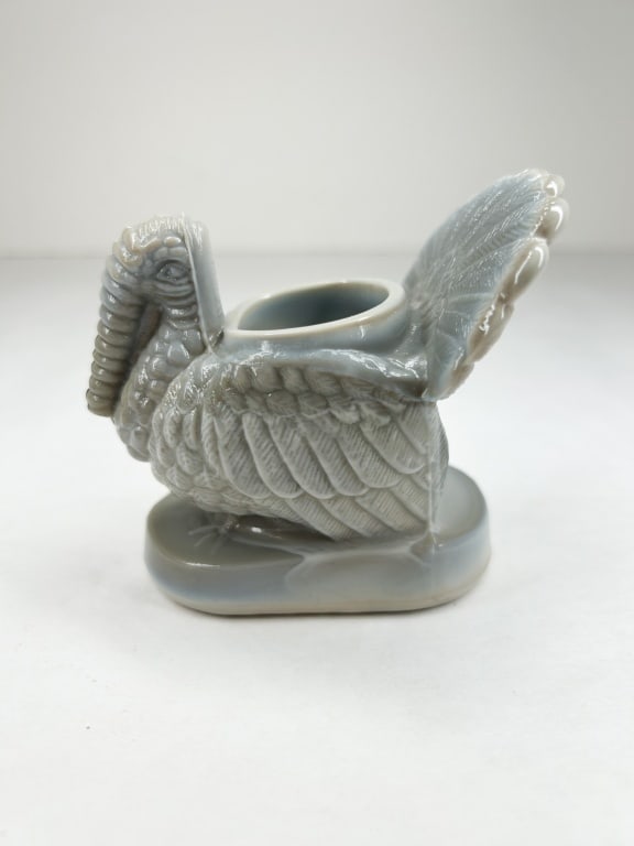 MOSSER MARBLE GRAY GLASS TURKEY TOOTHPICK HOLDER (1 of 4)