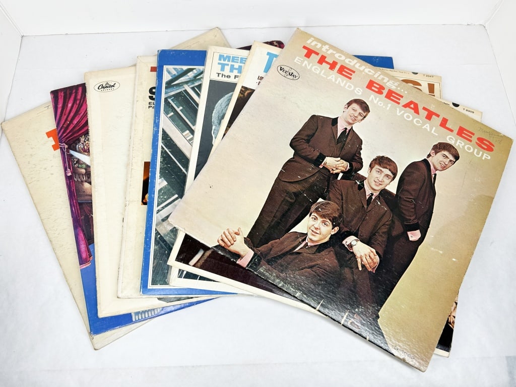 VEE-JAY AND CAPITOL BEATLES VINYL LP COLLECTION (1 of 3)