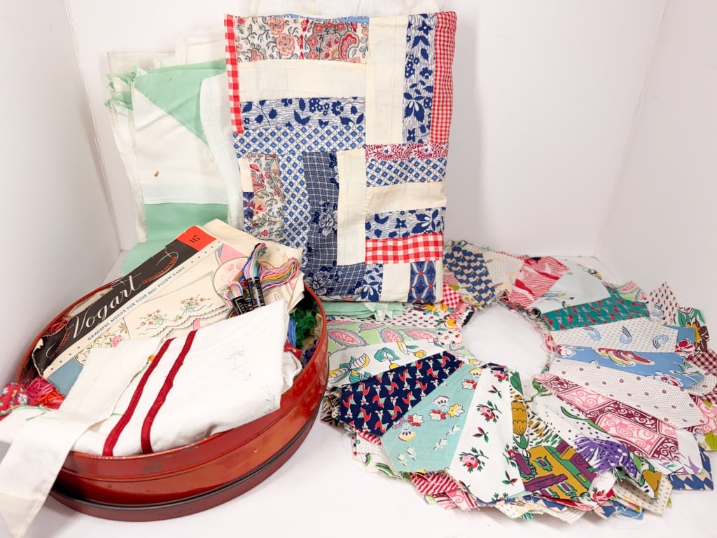 VOGART AND CLARK'S VINTAGE SEWING COLLECTION (1 of 7)