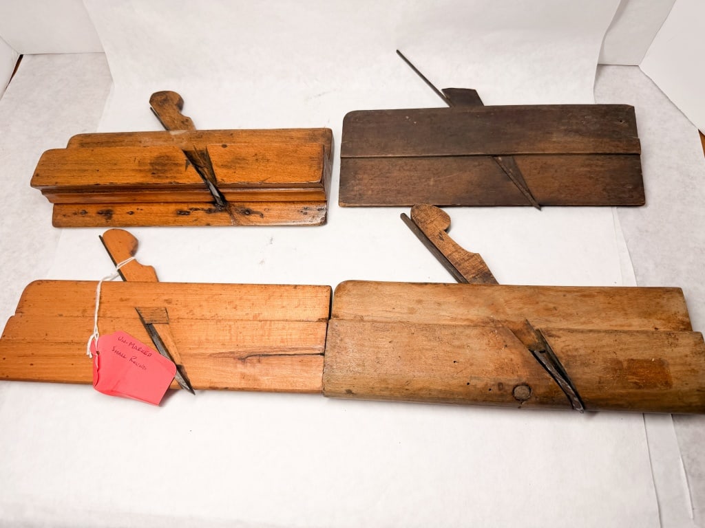 GROUP OF BEECHWOOD MOLDING PLANES (1 of 3)