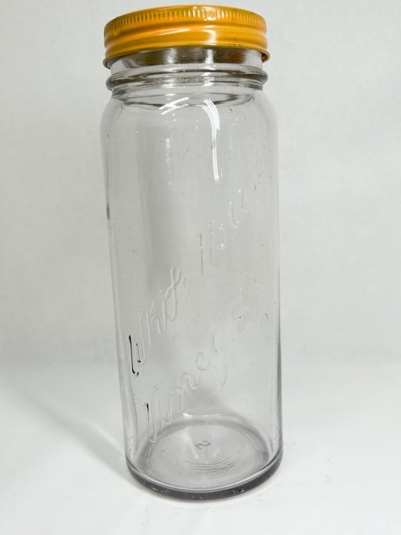 WHITE HOUSE VINEGAR GLASS JAR (1 of 6)