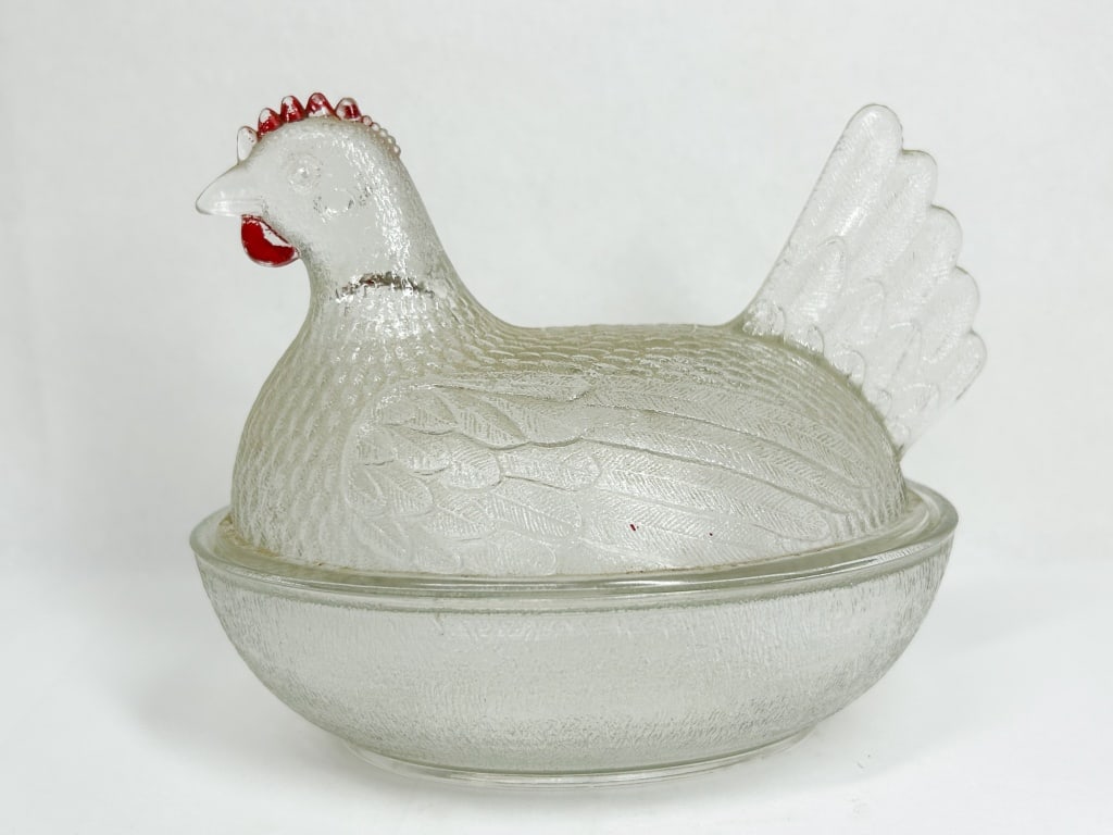 INDIANA GLASS HEN ON NEST (1 of 6)