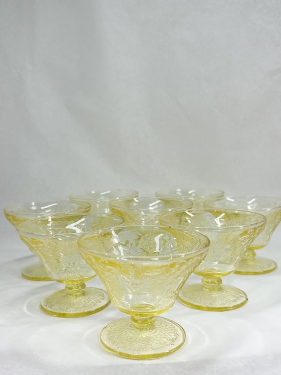 HAZEL-ATLAS FLORENTINE YELLOW DEPRESSION GLASS SHERBETS (1 of 6)