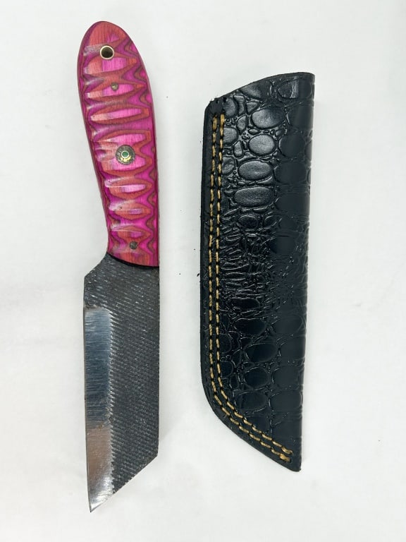 DAMASCUS KNIFE AND LEATHER SHEATH (1 of 2)