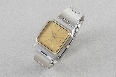 OMEGA CONSTELLATION STEEL & GOLD AUTOMATIC WRISTWATCH: OMEGA CONSTELLATION STEEL & GOLD AUTOMATIC WRISTWATCH, this watch is fitted with a square dial with hour markers and hands. The 37mm stainless steel case is fitted with a golde bezel, a crown and