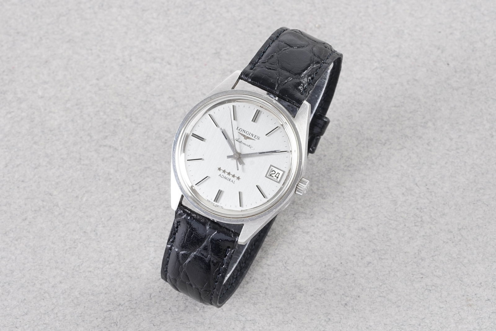 LONGINES ADMIRAL 5 STAR AUTOMATIC DATE WRISTWATCH: LONGINES ADMIRAL 5 STAR AUTOMATIC DATE WRISTWATCH, this watch is fitted with a circular silver dial with a date window, stick hour markers and hands. The 36mm stainless steel case is fitted with a lon