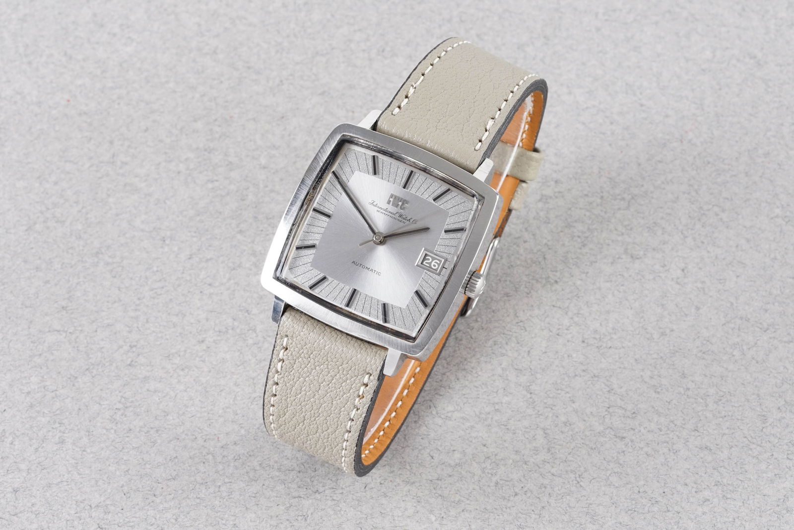 IWC SCHAFFHAUSEN TV AUTOMATIC DATE REF. R1161AD CIRCA 1970S (1 of 4)