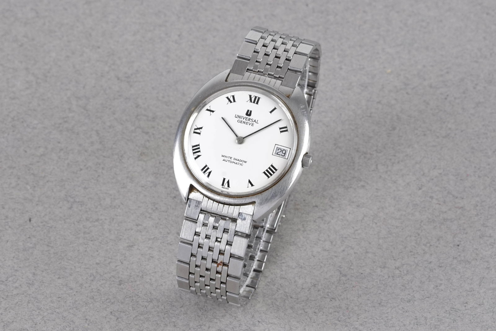 UNIVERSAL GENEVE WHITE SHADOW AUTOMATIC DATE GAY FRERES BRACELET (1 of 5)
