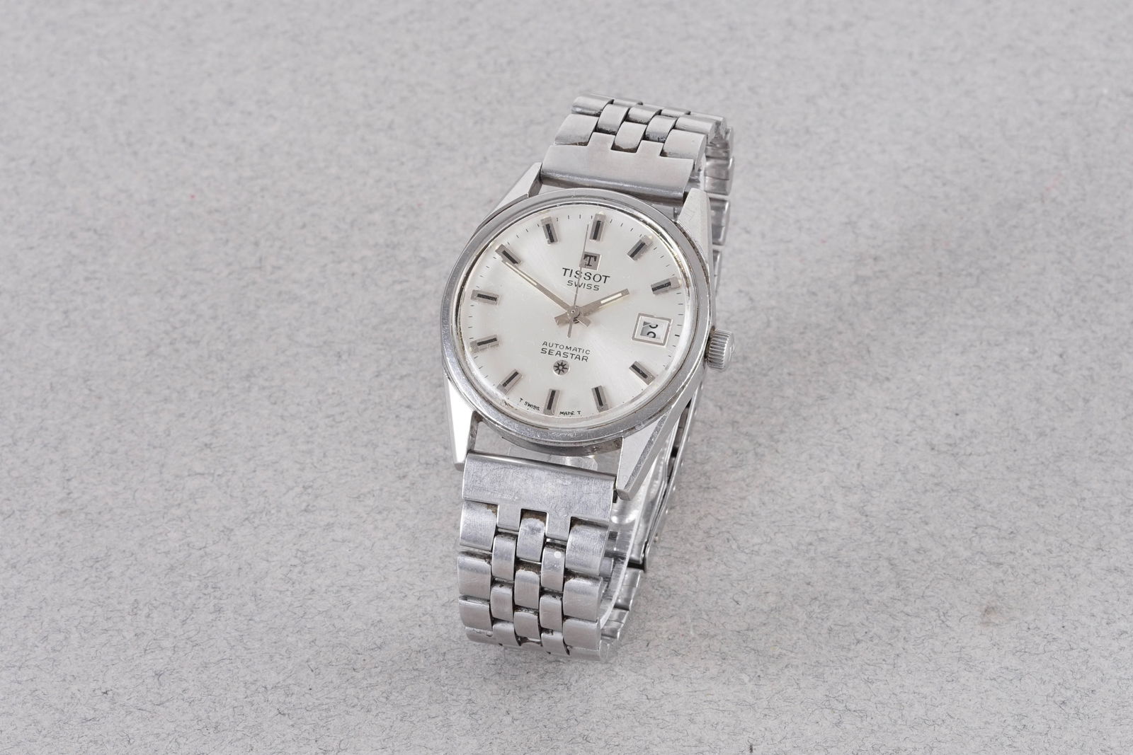 *TO BE SOLD WITHOUT RESERVE* TISSOT SEASTAR AUTOMATIC DATE WRISTWATCH (1 of 4)