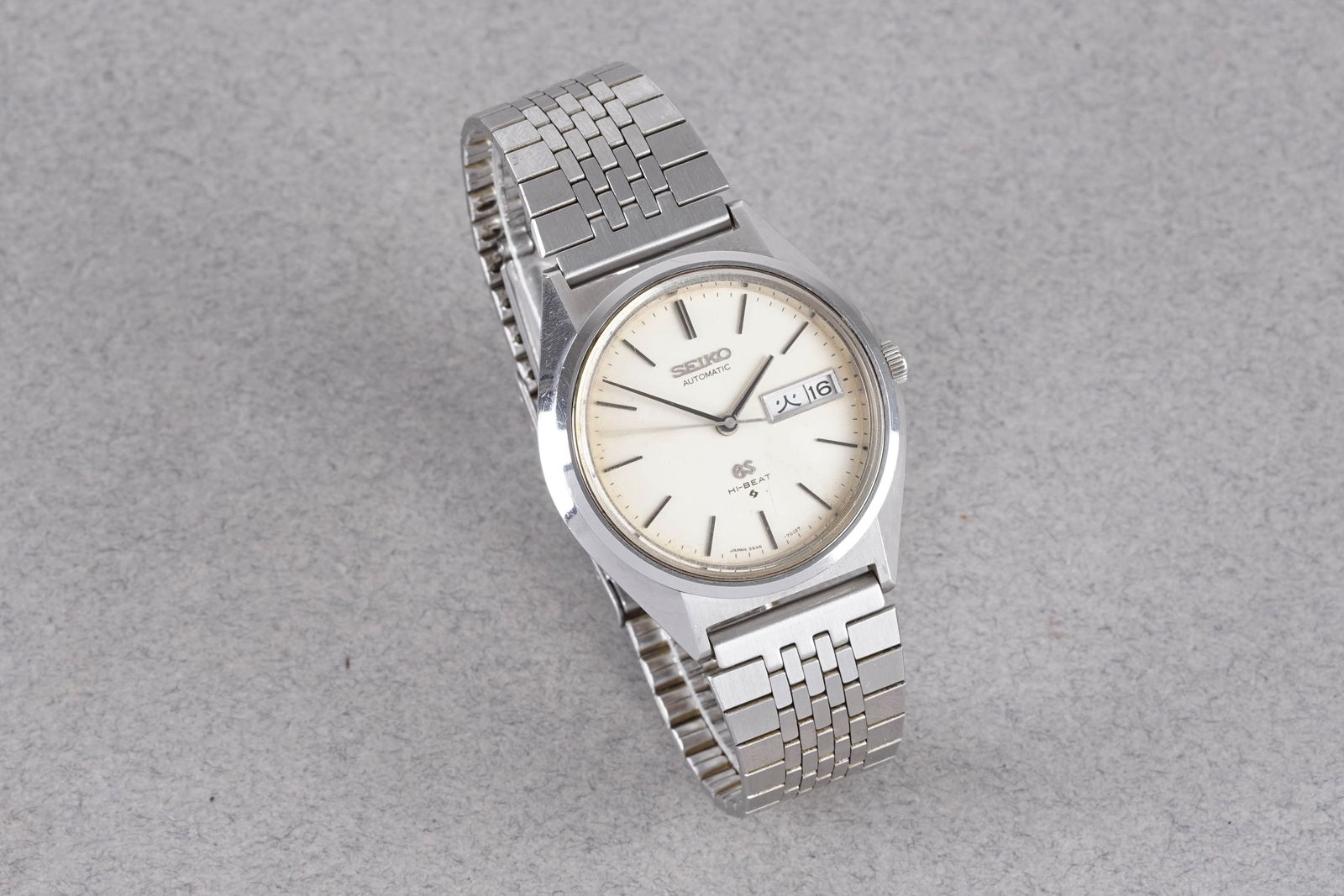 GRAND SEIKO HI BEAT DAY DATE REF. 5646-7010 - 2