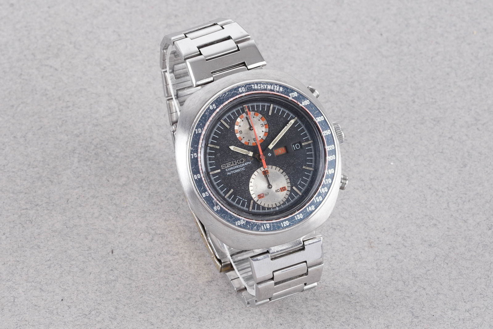 SEIKO 'UFO' AUTOMATIC CHRONOGRAPH REF. 6138-0011 - 2