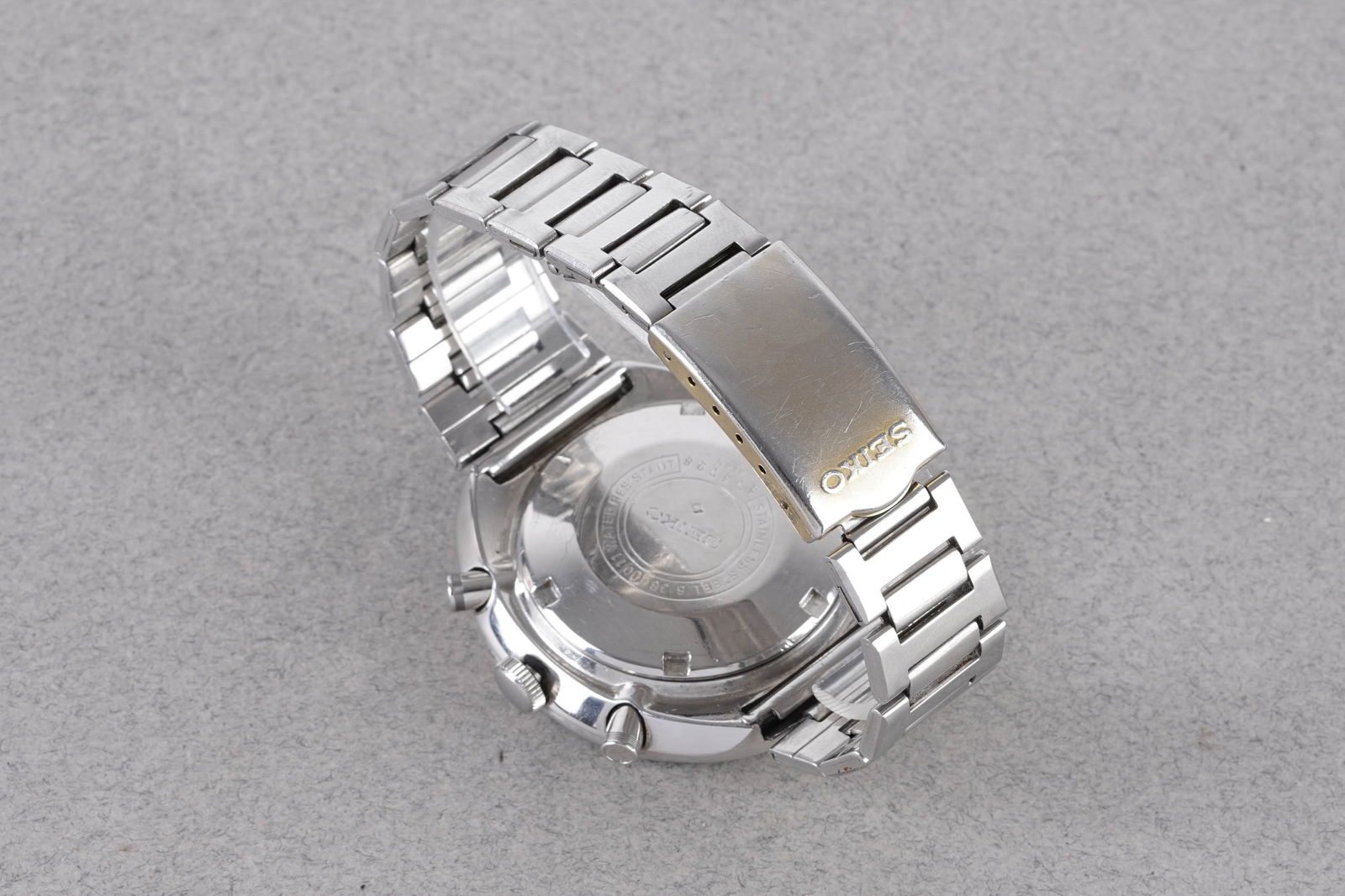 SEIKO 'UFO' AUTOMATIC CHRONOGRAPH REF. 6138-0011 - 4