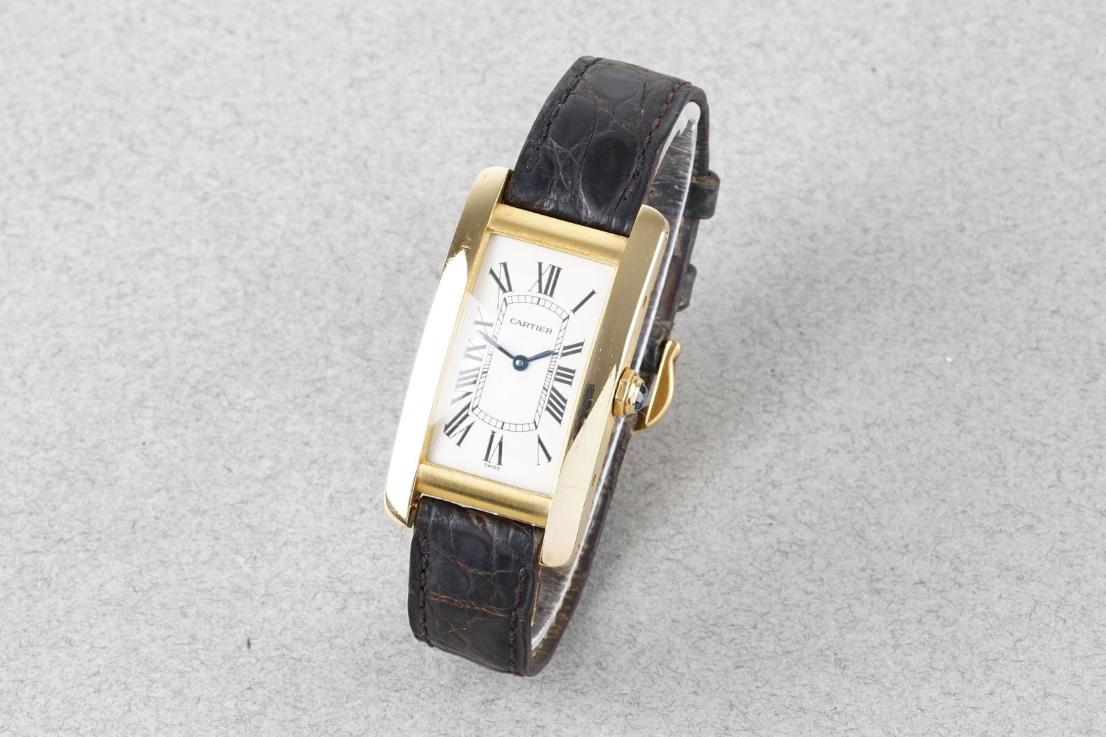 CARTIER TANK AMERICAINE 18CT GOLD REF. W2601456 1720 (1 of 4)
