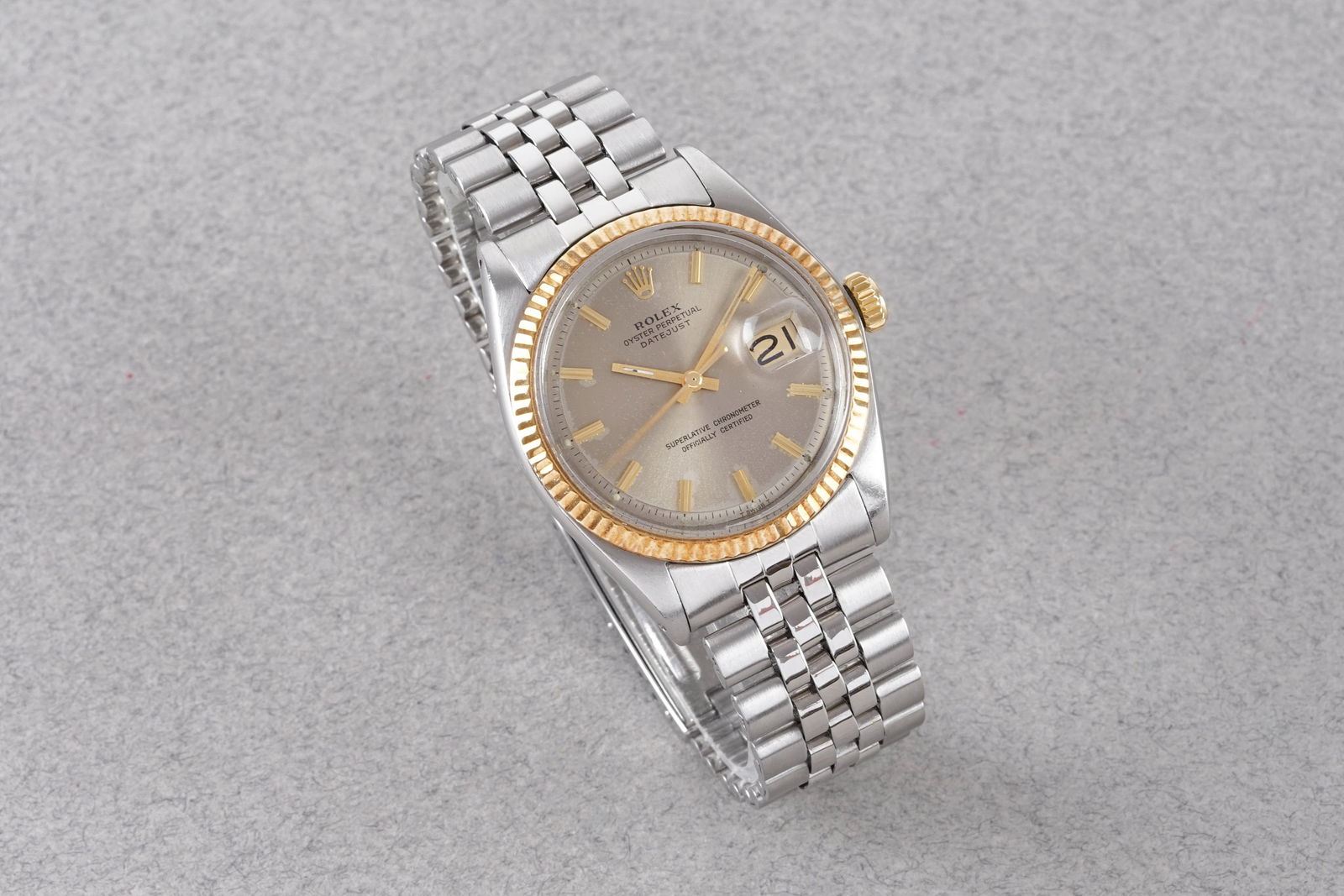 ROLEX OYSTER PERPETUAL DATEJUST STEEL & GOLD W/ GUARANTEE PAPERS REF. 1601 CIRCA 1969 - 4