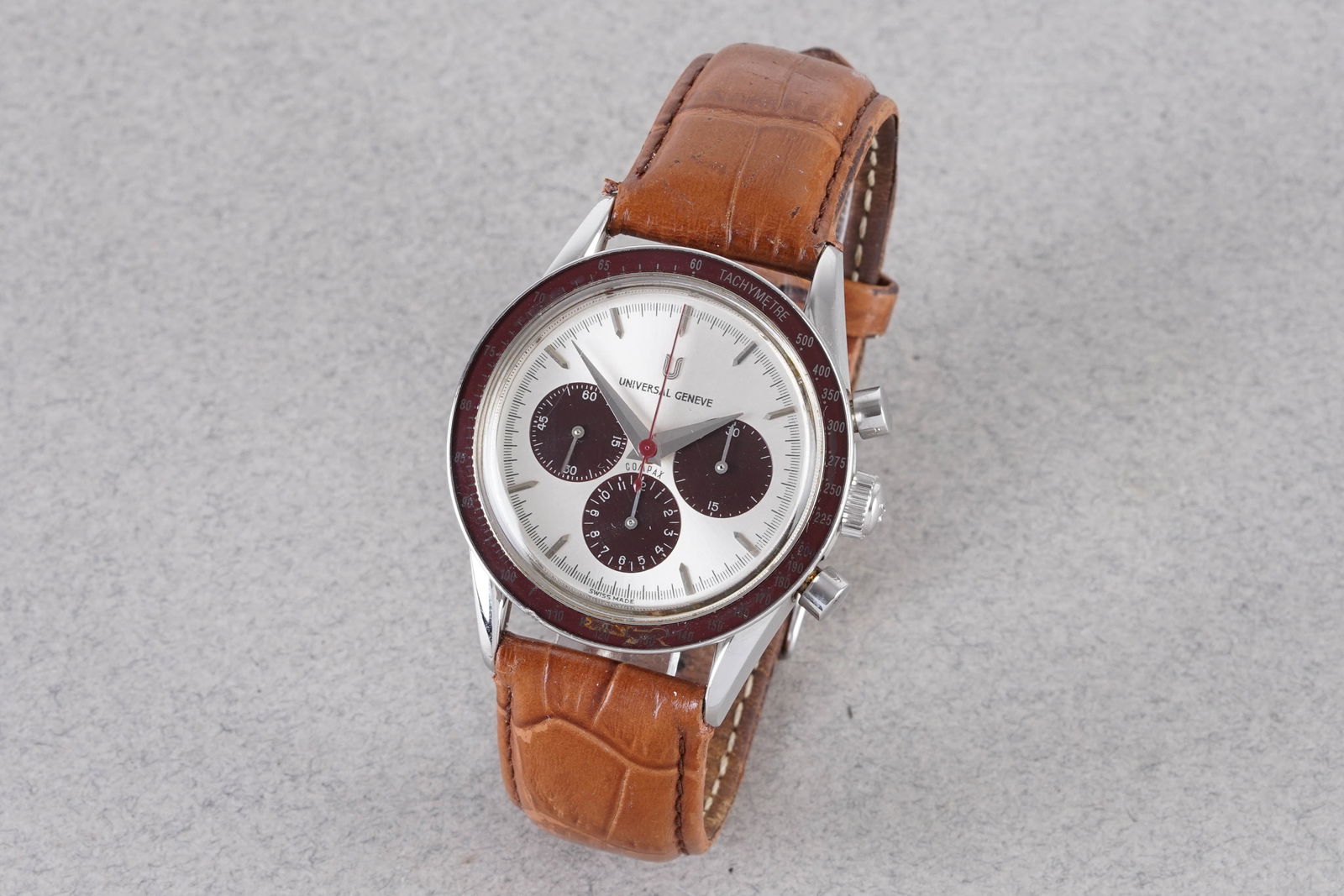 UNIVERSAL GENEVE COMPAX CHRONOGRAPH REF. 884.485 (1 of 4)