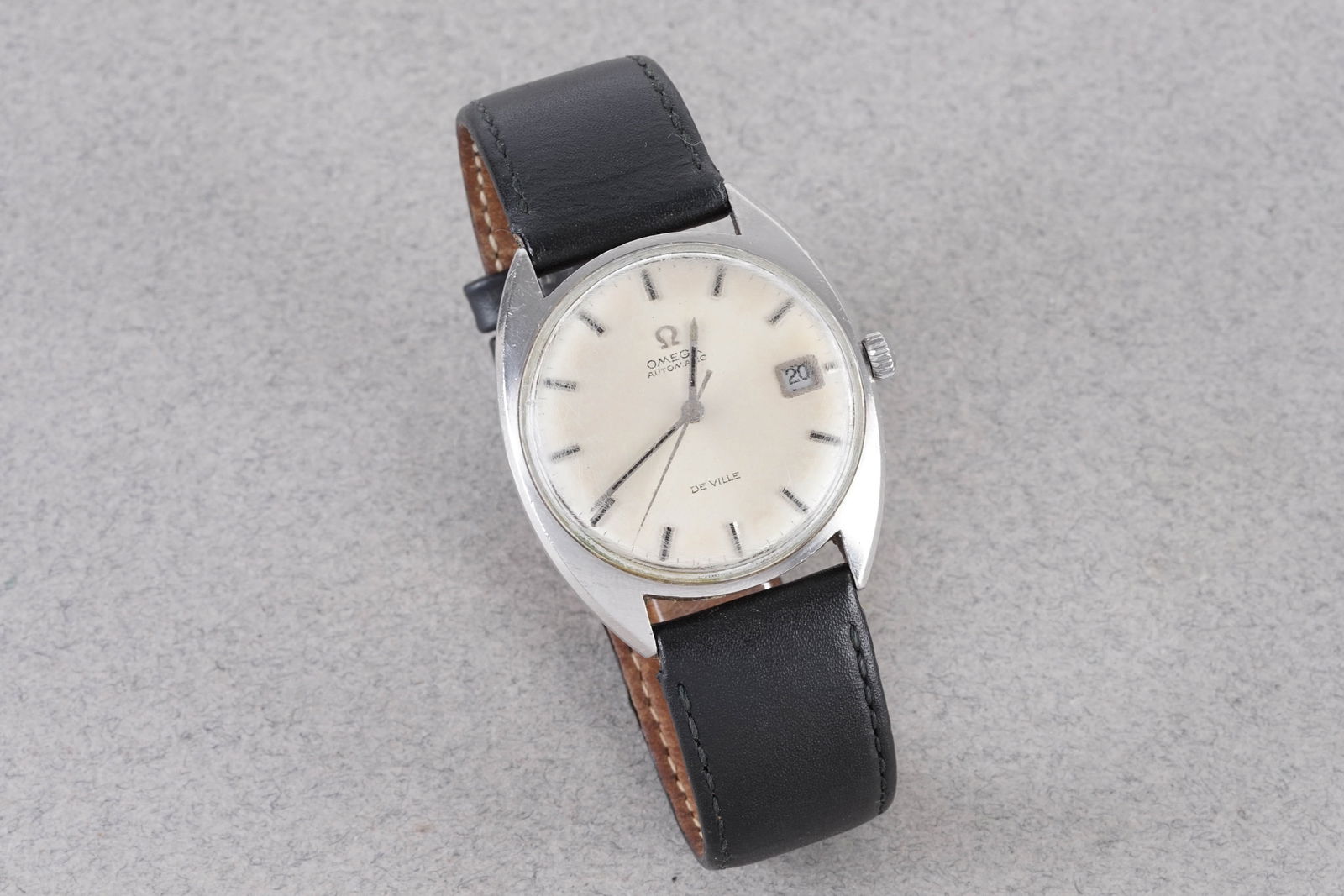 OMEGA AUTOMATIC DE VILLE DATE REF. 166.029 - 2