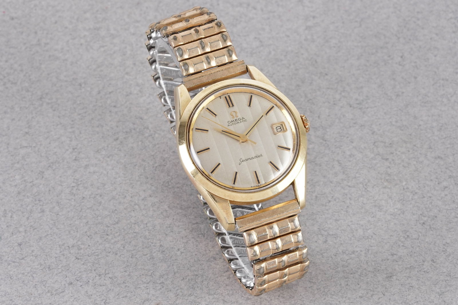 OMEGA SEAMASTER TAPESTRY DIAL GOLD PLATED WRISTWATCH - 2