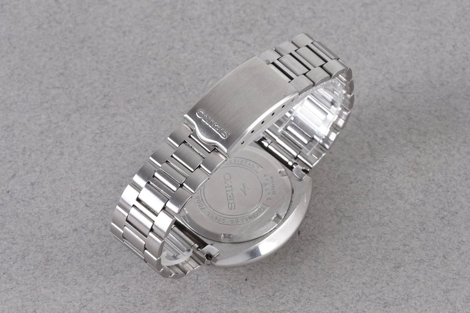 SEIKO AUTOMATIC DAY DATE REF. 7006-6010 - 3