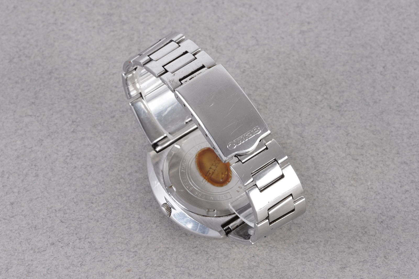 SEIKO AUTOMATIC DATE WRISTWATCH REF. 7005-8150 - 4