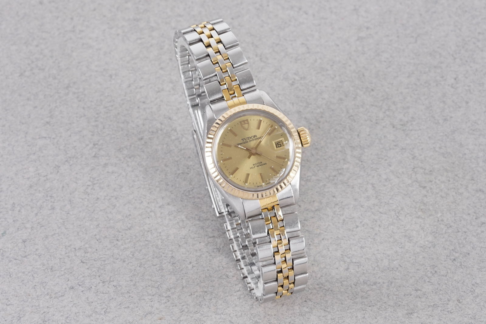 TUDOR PRINCESS OYSTERDATE AUTOMATIC WRISTWATCH - 2