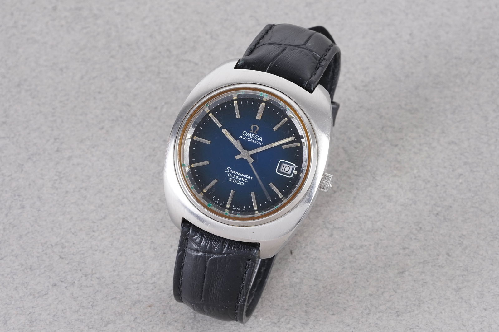 OMEGA SEAMASTER COSMIC 2000 AUTOMATIC DATE WRISTWATCH (1 of 4)