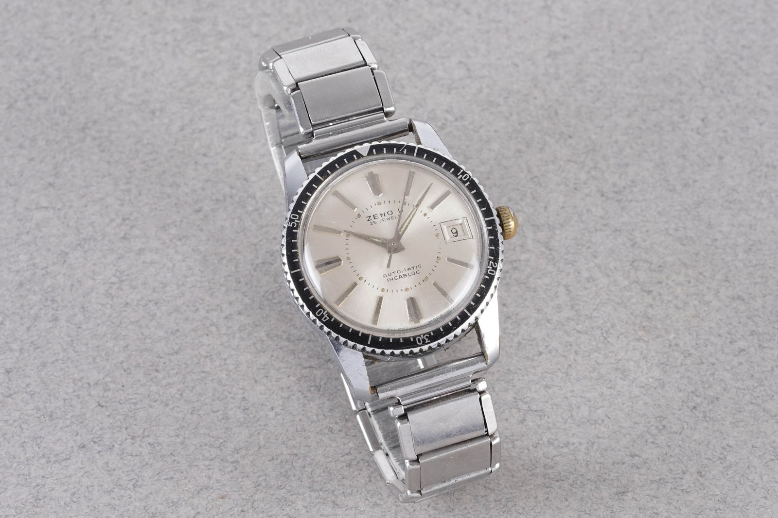 ZENO II AUTOMATIC DATE WRISTWATCH - 2