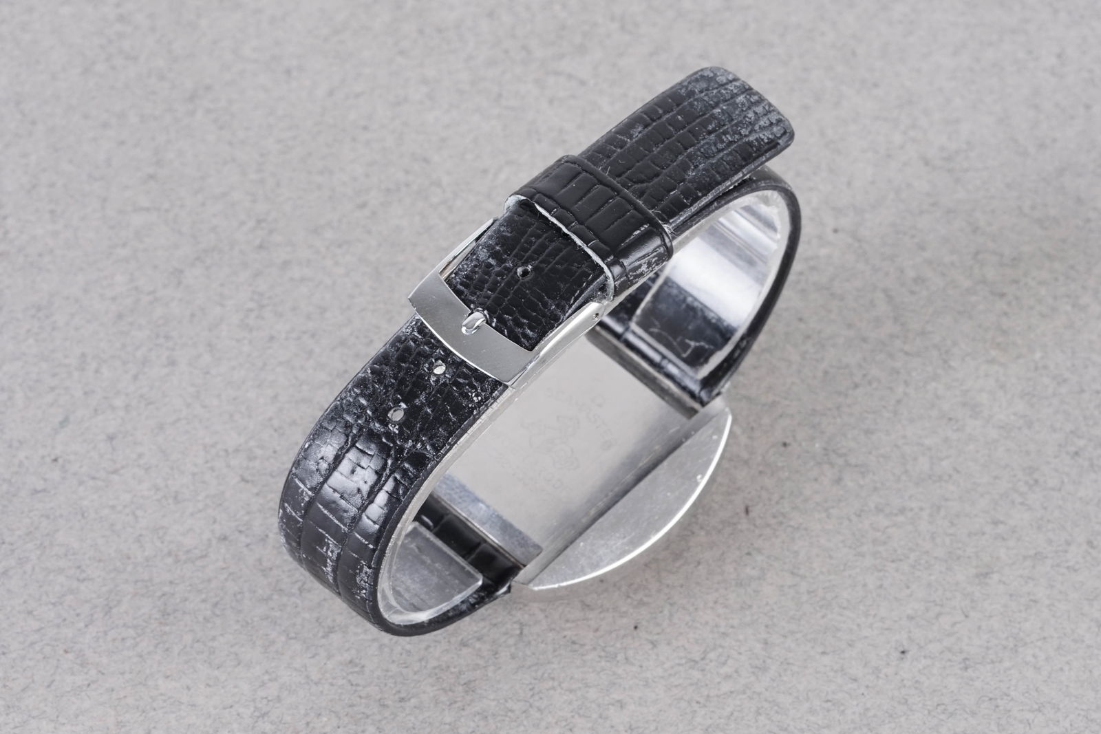 OMEGA SEAMASTER COSMIC AUTOMATIC DATE REF. 166022 - 3