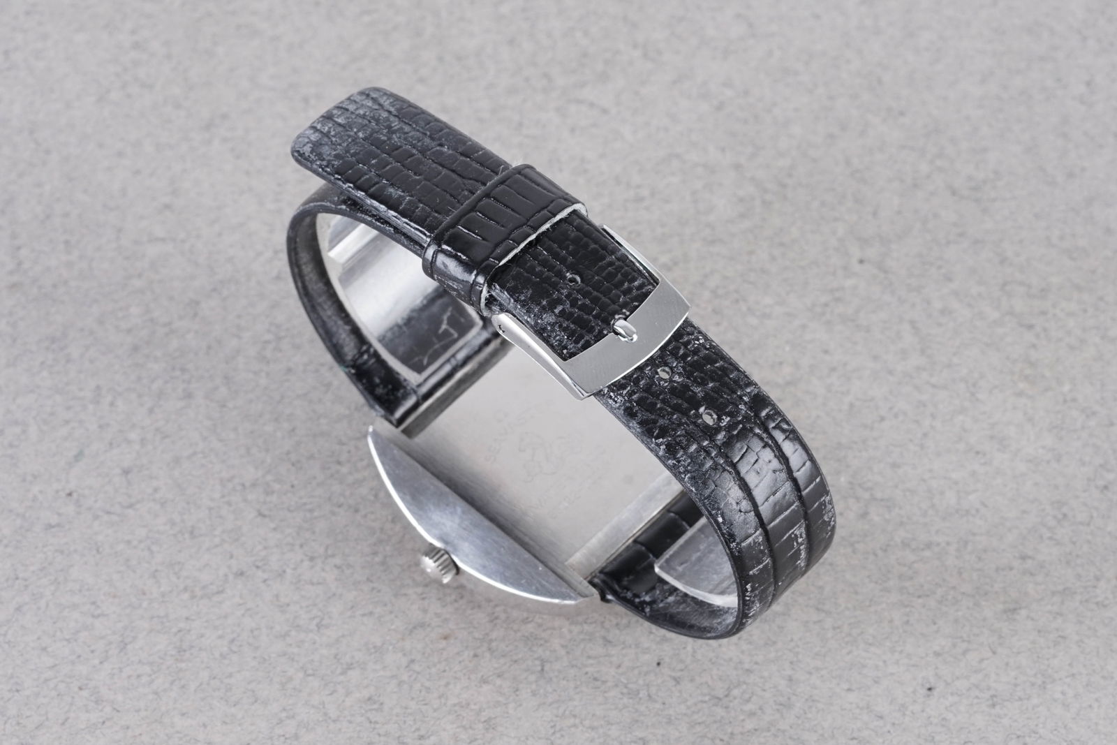 OMEGA SEAMASTER COSMIC AUTOMATIC DATE REF. 166022 - 4