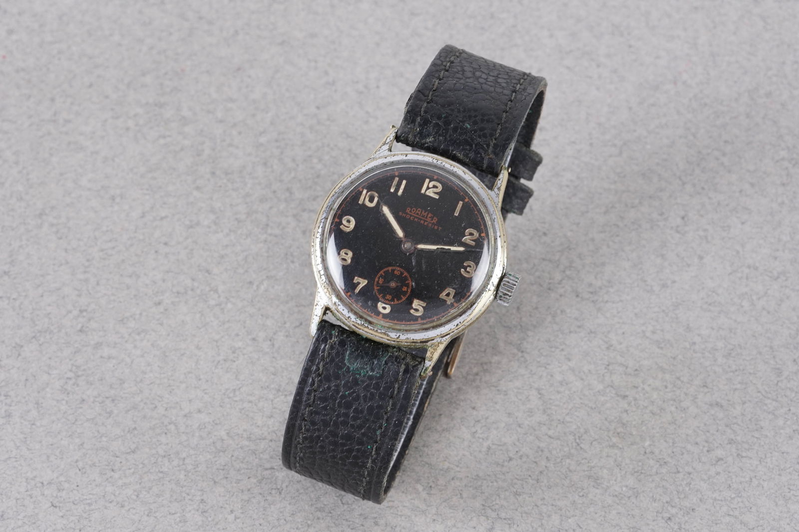 ROAMER SHOCK RESIST WRISTWATCH (1 of 4)