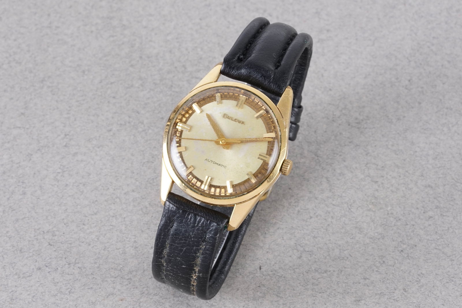 BULOVA AUTOMATIC GOLD PLATED WRISTWATCH (1 of 4)