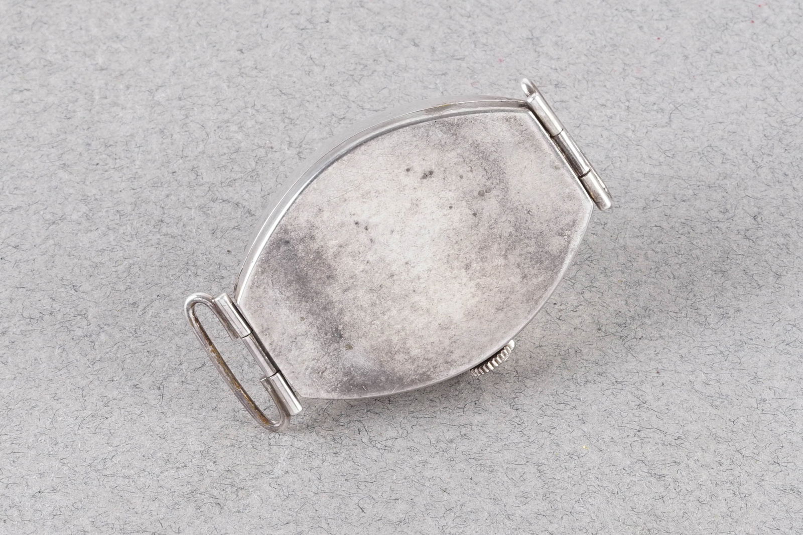 OMEGA OVERSIZE XL TONNEAU WRISTWATCH - 3