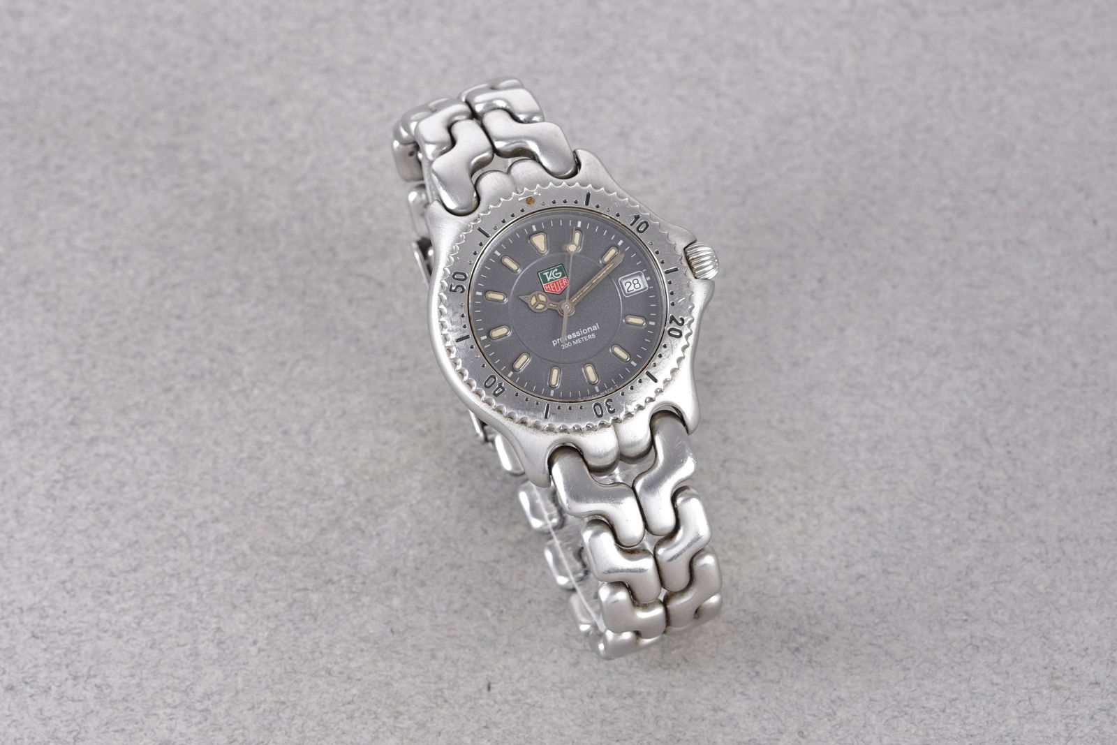 TAG HEUER PROFESSIONAL 200 METERS DATE REF. WG1213-K0 - 2