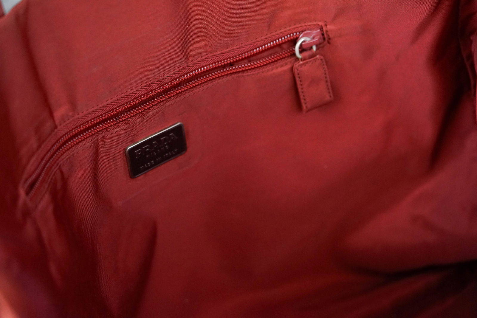 PRADA LARGE RED HANDBAG - 8