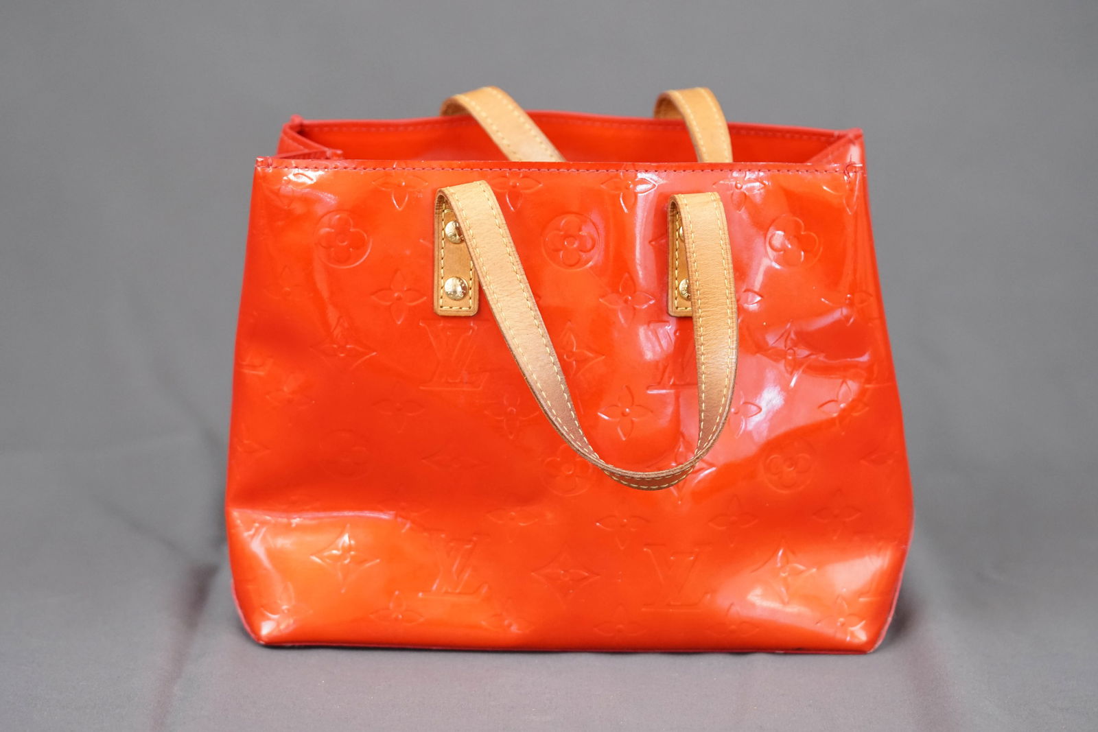 LOUIS VUITTON REED VERNI HANDBAG: LOUIS VUITTON REED VERNI HANDBAG, number: MI0043, width 23cm, height 18cm, depth 10.5cm. PLEASE NOTE: *This lot is elected for VAT (20%) on the hammer which will not apply for successful bidders