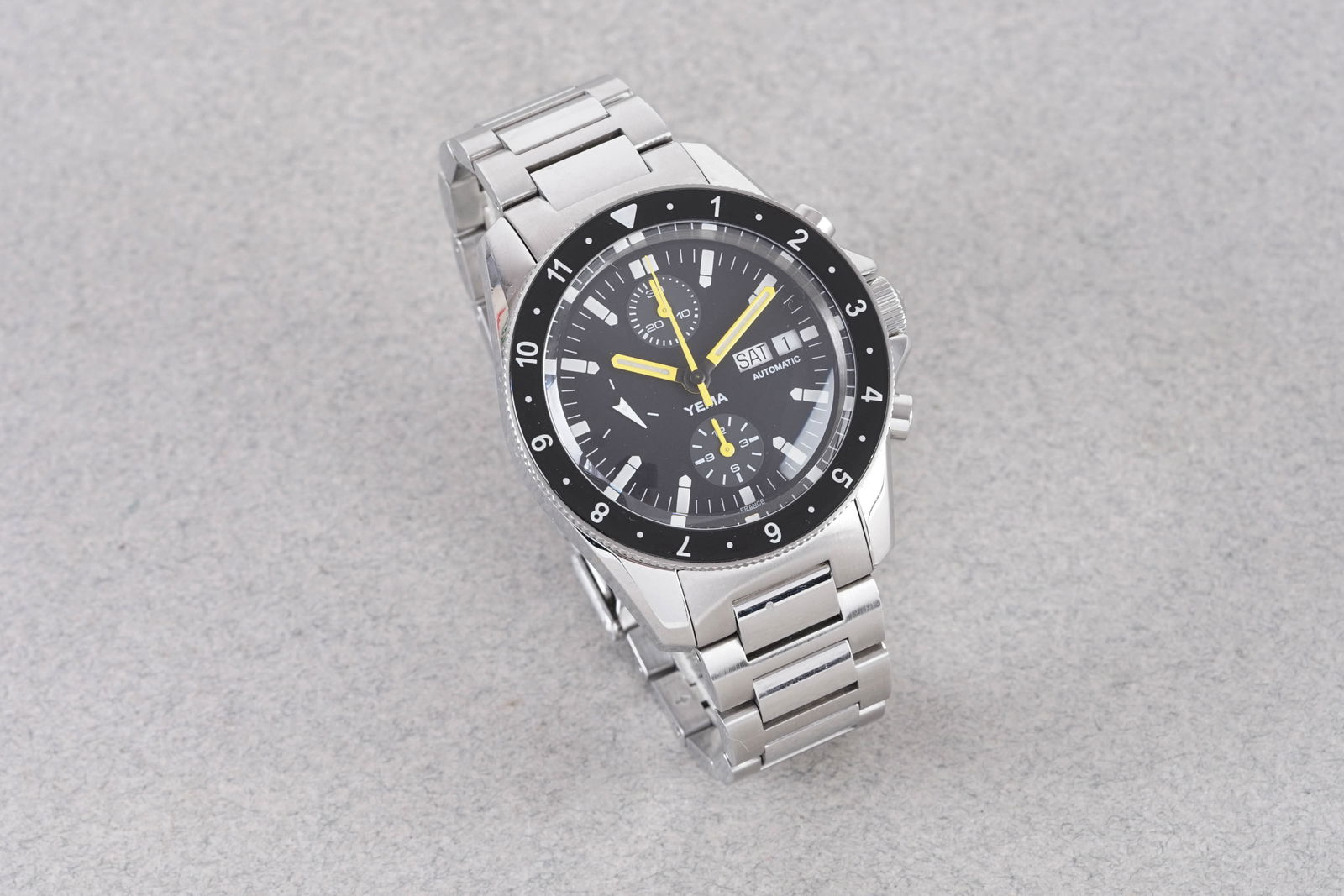 YEMA AUTOMATIC CHRONOGRAPH W/ BOX & GUARANTEE PAPERS REF. YNAV22CH.EN-AMS CIRCA 2023 - 2