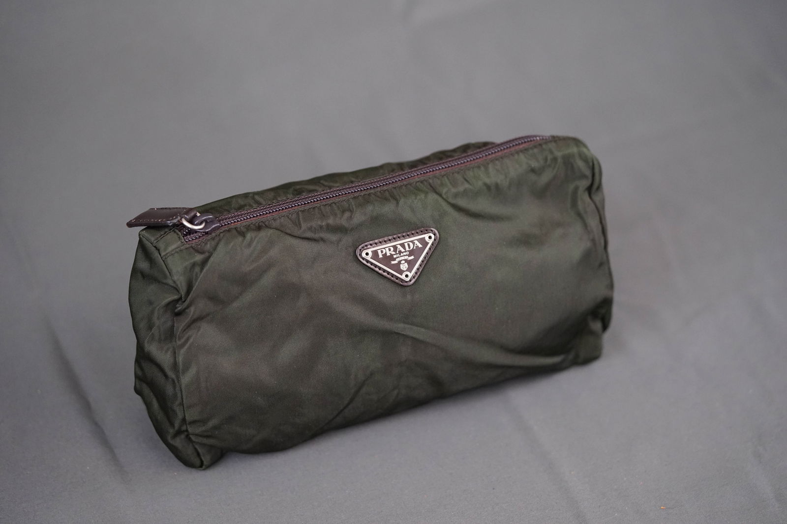 PRADA NYLON POUCH GREEN - 3