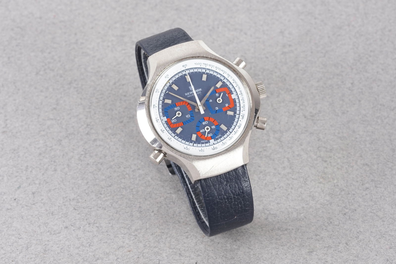 NEWMARK CHRONOGRAPH WRISTWATCH - 2