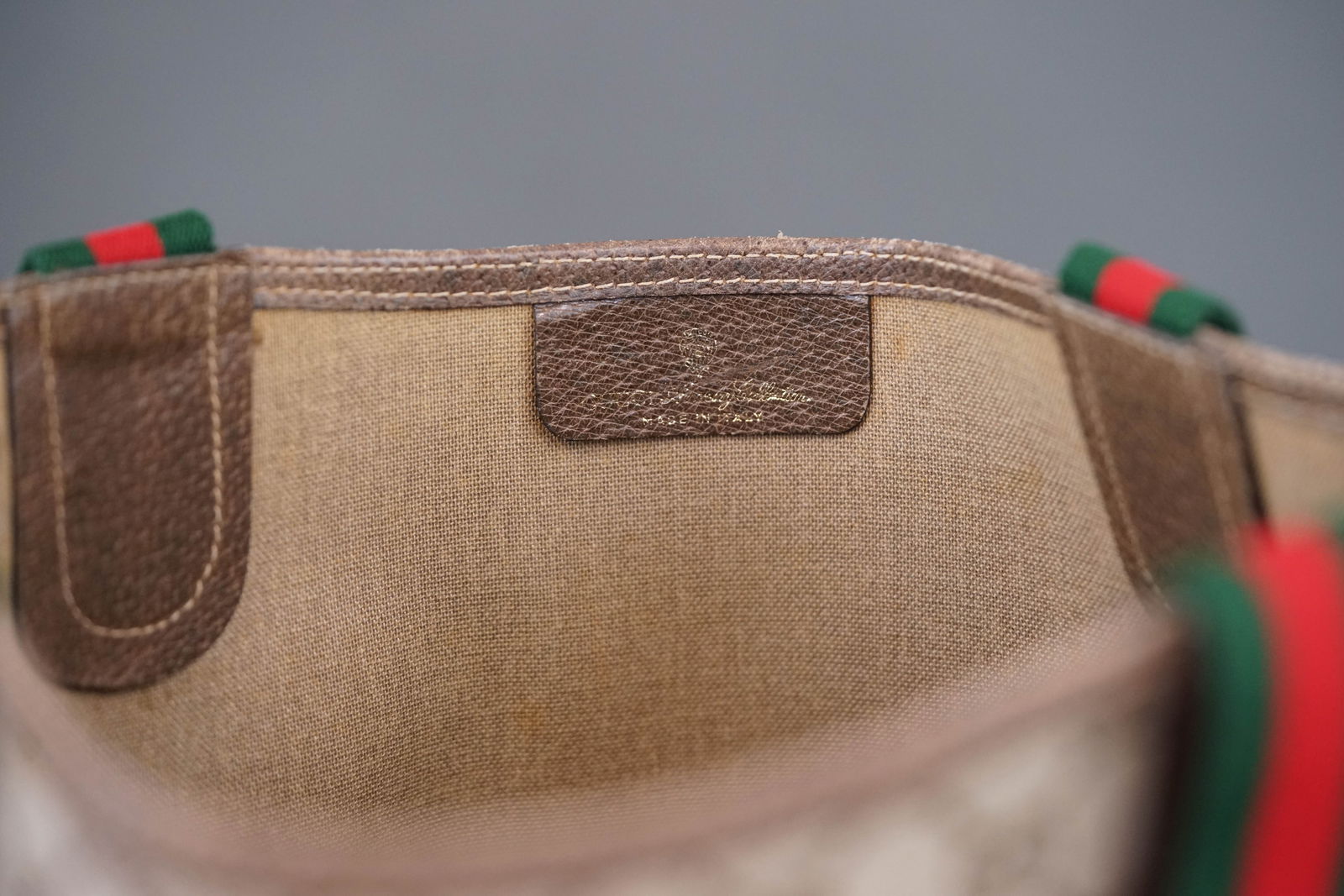 GUCCI MONOGRAM HANDBAG - 3