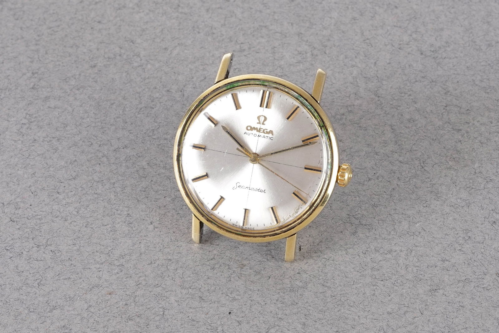 OMEGA SEAMASTER SECTOR DIAL GOLD PLATED WRISTWATCH: OMEGA SEAMASTER SECTOR DIAL GOLD PLATED WRISTWATCH, this watch is fitted with a circular silver sector dial with applied gold hour markers and hands. The 34mm gold plated case is fitted with a crown