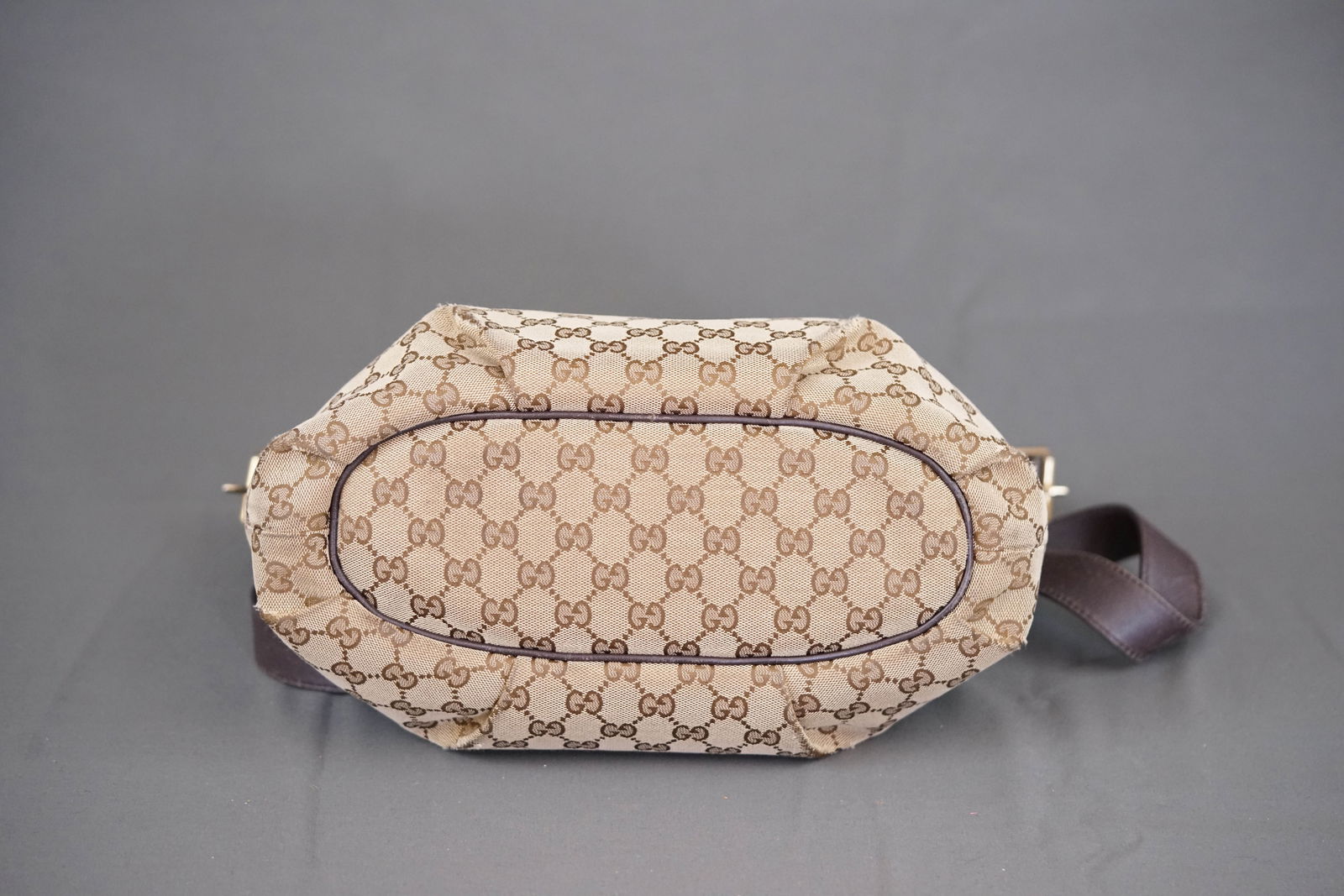GUCCI MONOGRAM GG SHOULDER BAG 525040 - 9