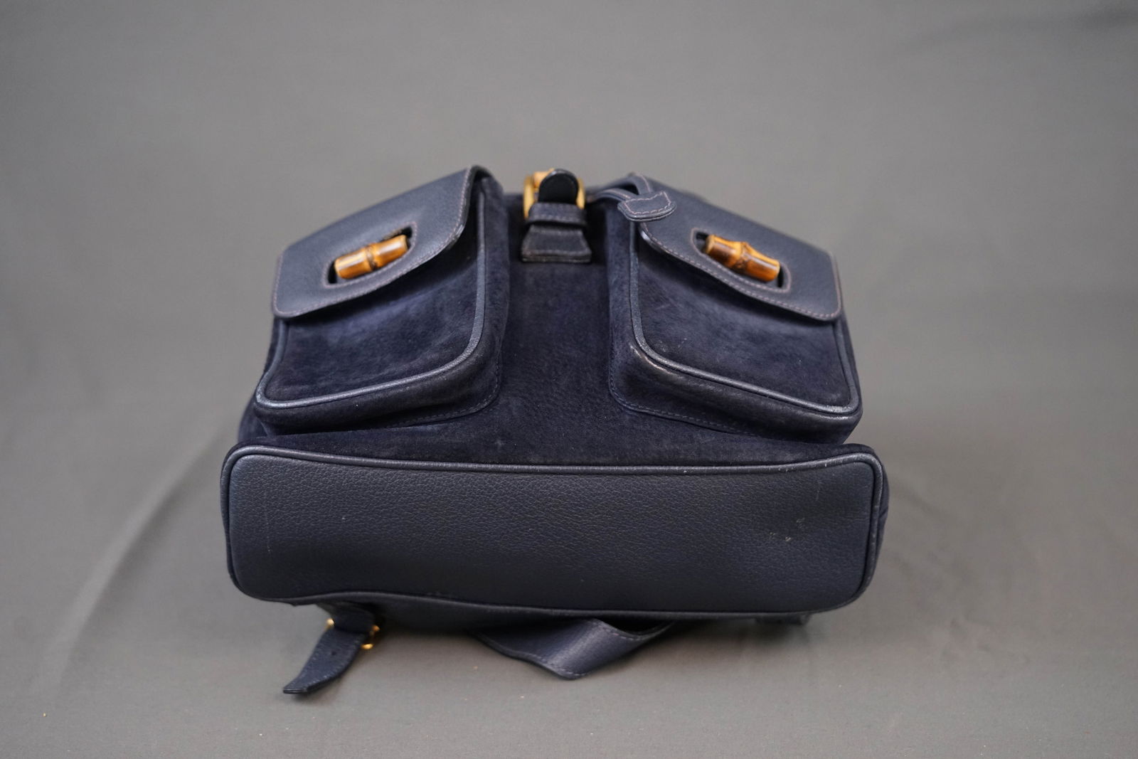 GUCCI BAMBOO BACKPACK SUEDE 0016 NAVY - 11