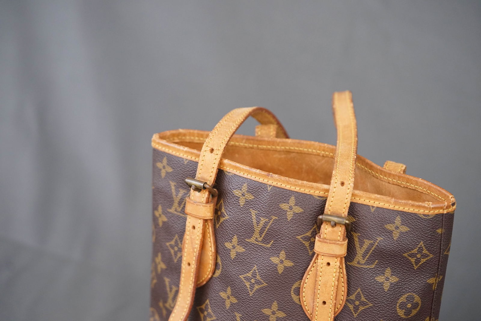 LOUIS VUITTON MONOGRAM BUCKET PM SHOULDER BAG M42238 - 2